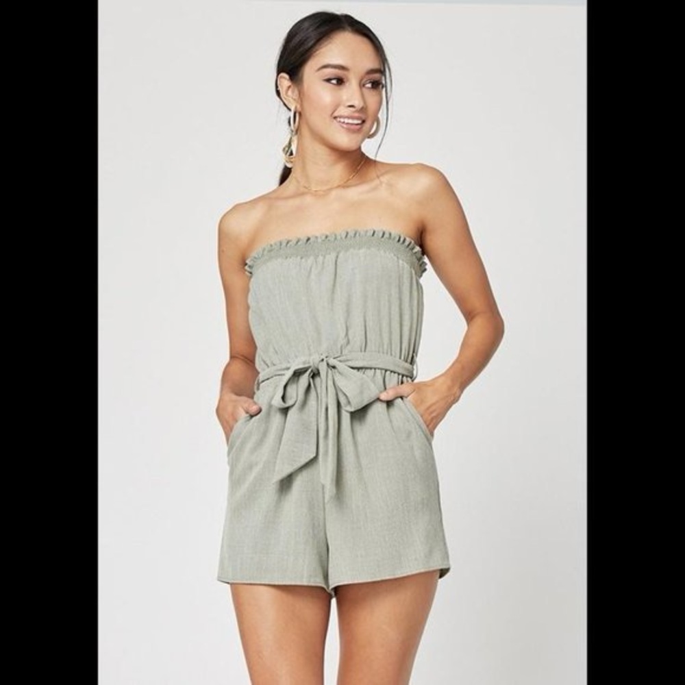 Lost + Wander Tie Waist Strapless Romper Size S